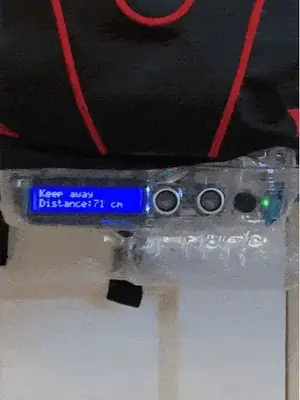 Social Distancing detector using arduino